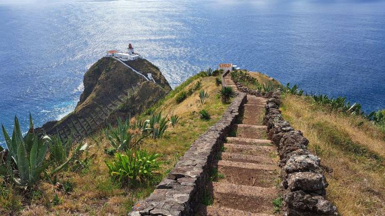 Caminhando na Ilha de Santa Maria