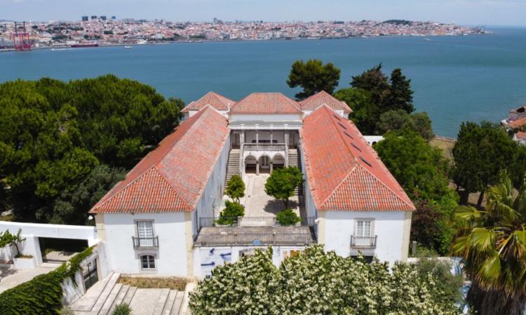 Visita Orientada à Casa da Cerca