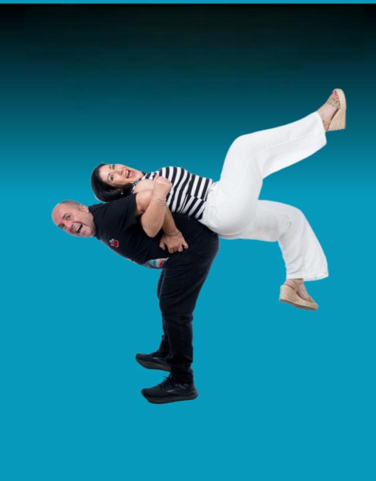 PACO Y MAITE – ESTAMOS EN CRISIS… Y QUÉ?