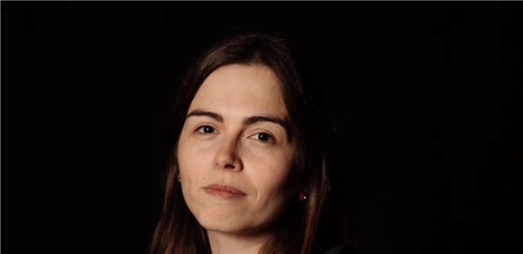 CORES E SONS PARA JÚLIO DINIS DE SOLANGE AZEVEDO