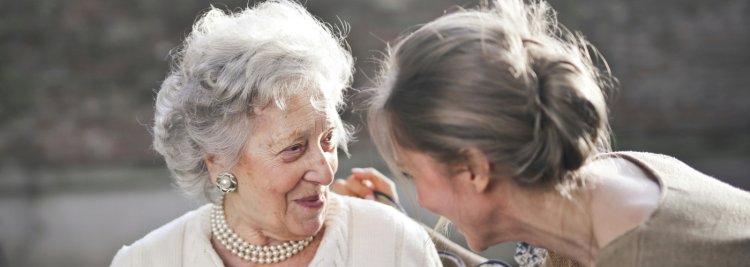 Como gestionar los distintos tipos de riesgos en la actividad de cuidado a personas mayores