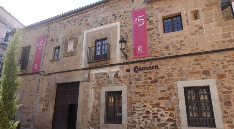 Visitas a la Cámara de Comercio de Cáceres en la Noche del Patrimonio 2025