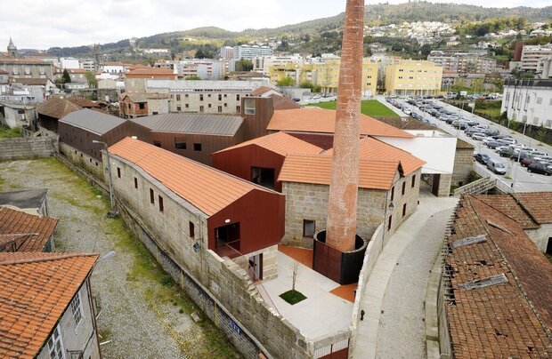 Inauguração de mural “MERGULHO” de Luís Canário Rocha e Ana Duarte
