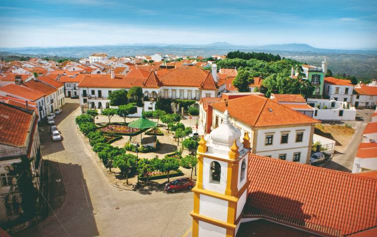 Entre o Alentejo e a Beira: Patrimónios de Gavião