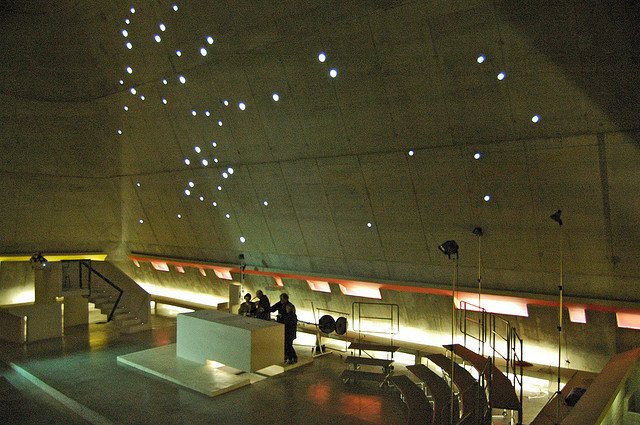 A arquitetura religiosa do século XX no ocidente: esboço de um panorama 