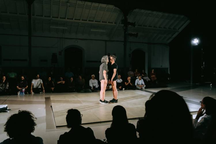 Uma ficção na dobra do mapa