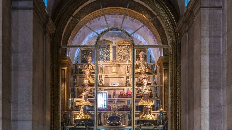 “Nós ossos que aqui estamos…”