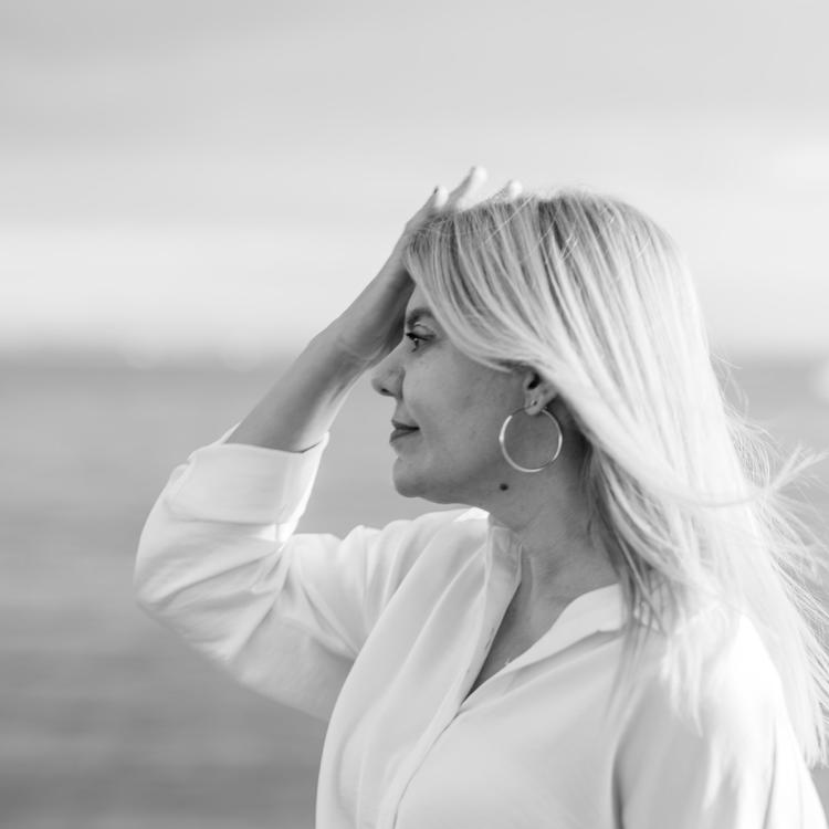 Encontro com Isabel Rio Novo - Apresentação do livro 'Fortuna, Caso, Tempo e Sorte – Biografia de Luís Vaz de Camões'