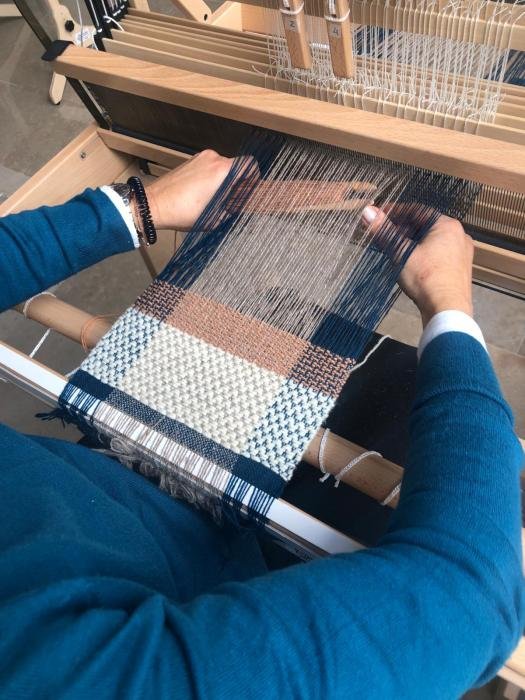 Oficina de Tecelagem e Tapeçaria manuais