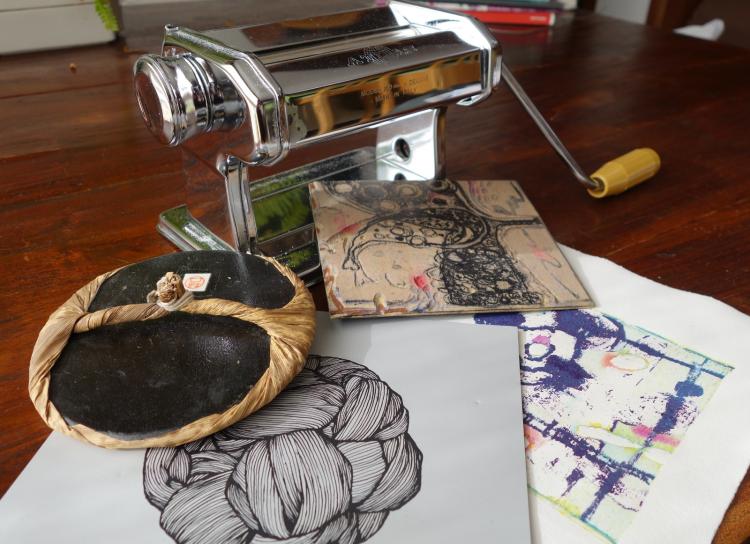 OFICINA DE ARTE — DESENHAR, IMPRIMIR E DESCOBRIR — 5 SESSÕES/5 TÉCNICAS