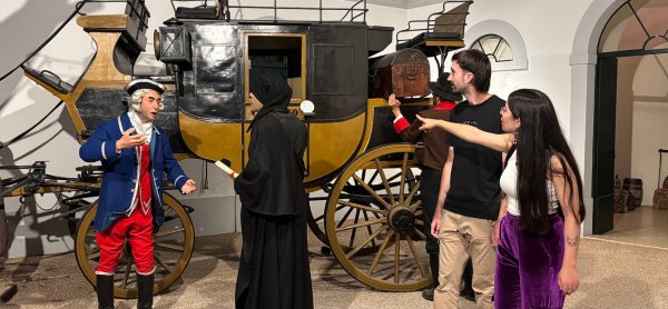 Código Noite – Peças Curiosas – Mala-posta