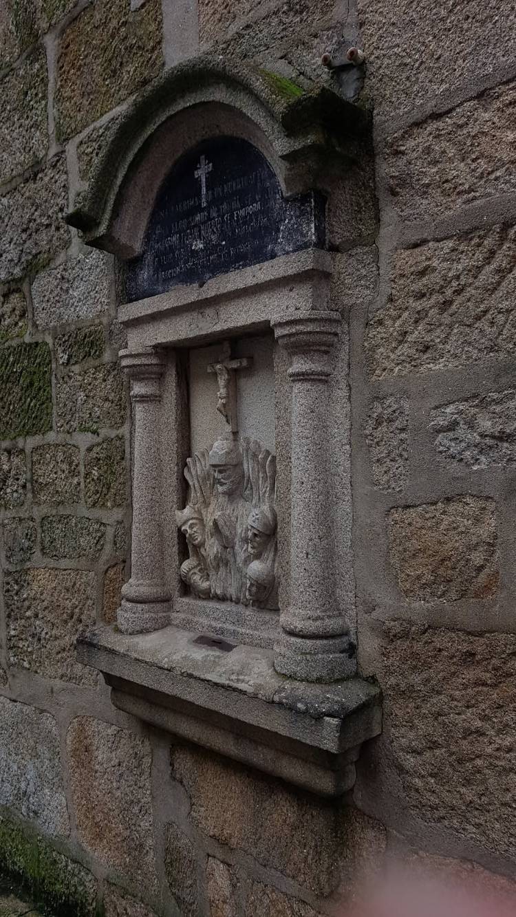 Visita al Cementerio de Os Eidos