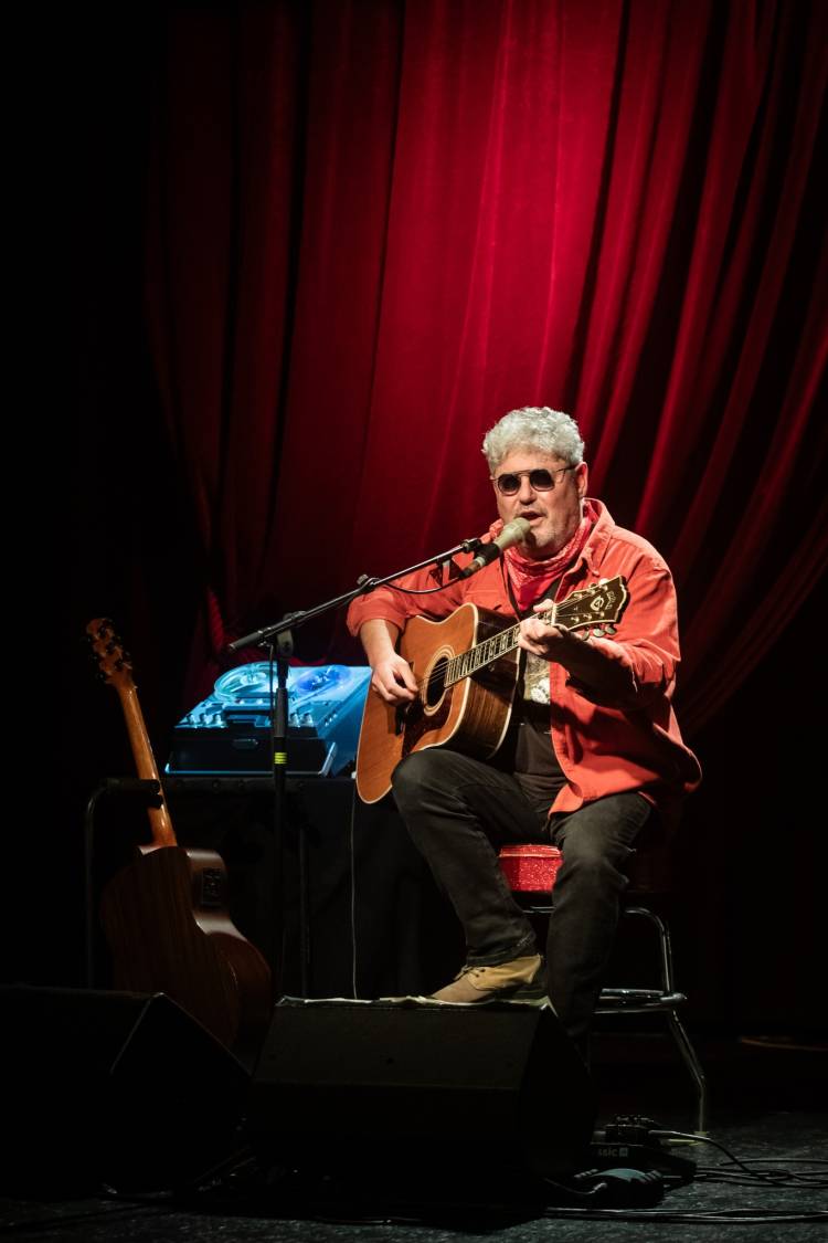 Tim – Canta-me Histórias 