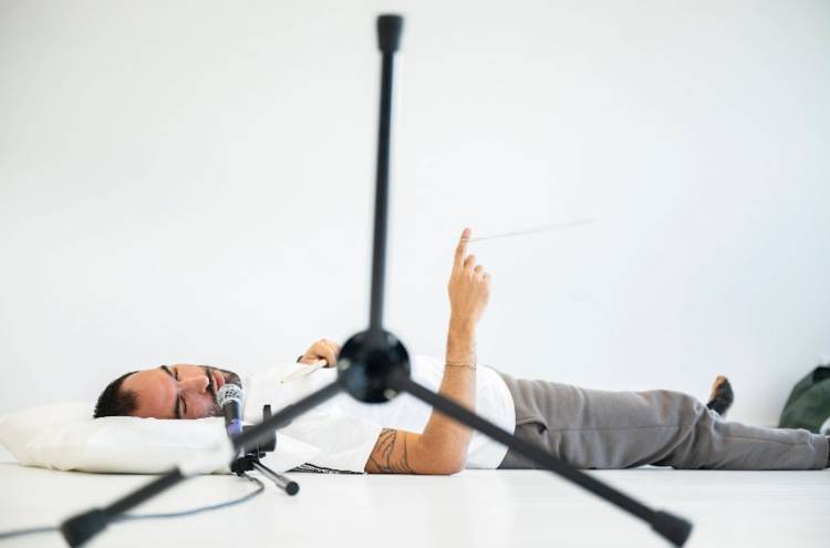 'Os Teus Mortos' ● Julián Pacomio