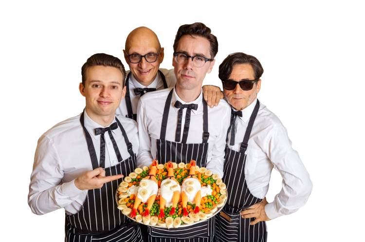 MFC CHICKEN, (sax-fuelled,dirty R´n´B,garage rock, London) Live no AURIENSE !!