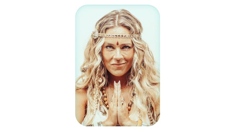 NAMASTÊ | INÊS AIRES PEREIRA