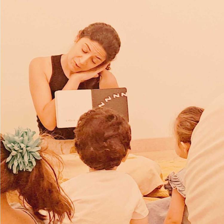 LEITURAS DE COLO - por Inês Peixeiro