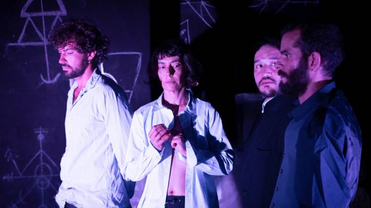 DIGGING DEEPER ON : ONION FIELDS FROM ABOVE - Residência Aberta