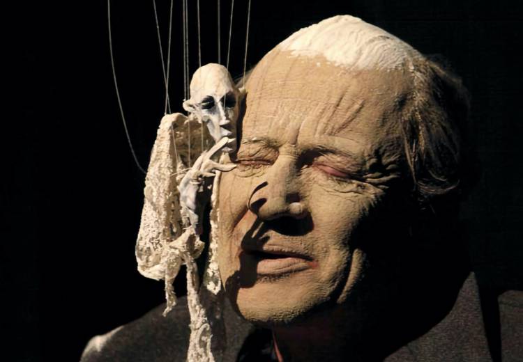 WORKSHOP NOVOS FIOS: UM TEATRO DE TRANSFORMAÇÃO