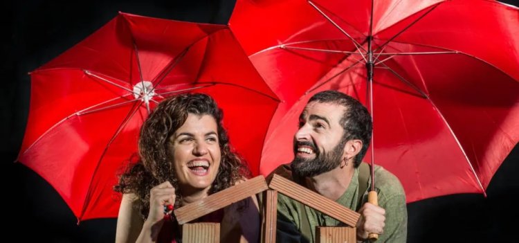 Debajo del Tejado, PATA TEATRO