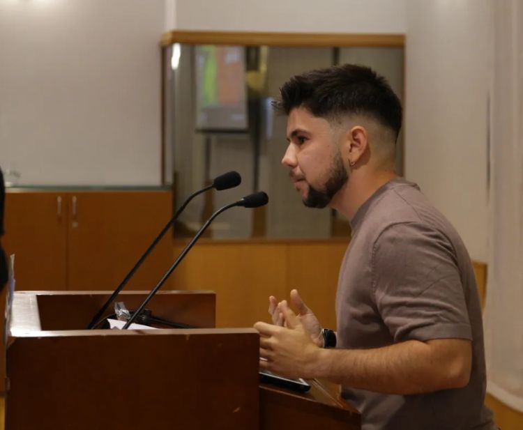 Huelva. Residencias Literarias. Encuentro de estudiantes con Benjamín Santiago Montiel