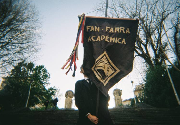 Coimbra Por Outros Olhos / Ciclo Orphika