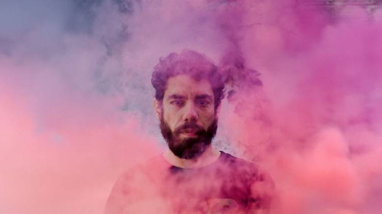 LUCA ARGEL – O HOMEM TRISTE CONVIDA MORENO VELOSO