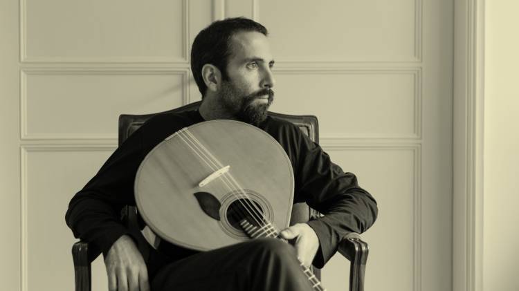 Encontro com chá: Miguel Amaral & Grupo de Canto Tradicional de Penha Garcia USIN (Portugal)