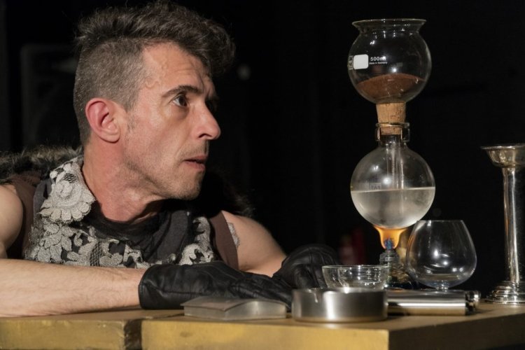 O Rei no Exílio – Remake