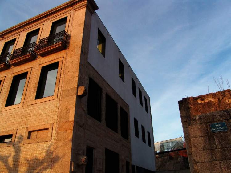 Apresentação dos livros “Jubilar e Suplicar em poesia” e “A andorinha e o pescador” de António Resende