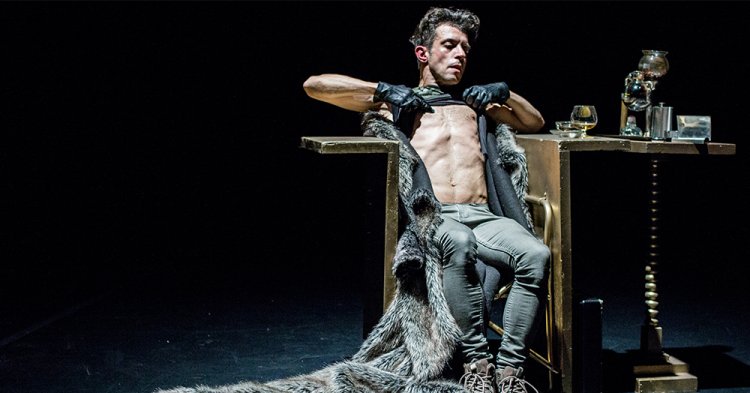 O REI NO EXÍLIO - REMAKE de Francisco Camacho