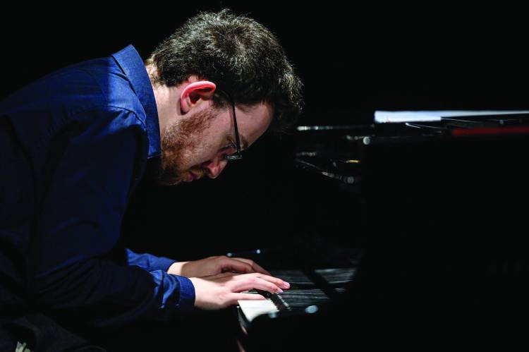 João Casimiro Almeida • piano