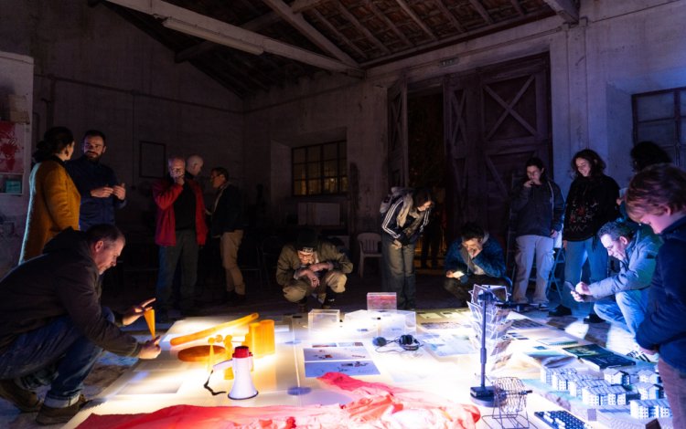 instruções para desenhar diálogos, por space transcribers