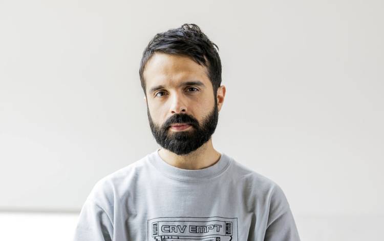 divine time #1 – ali eslami