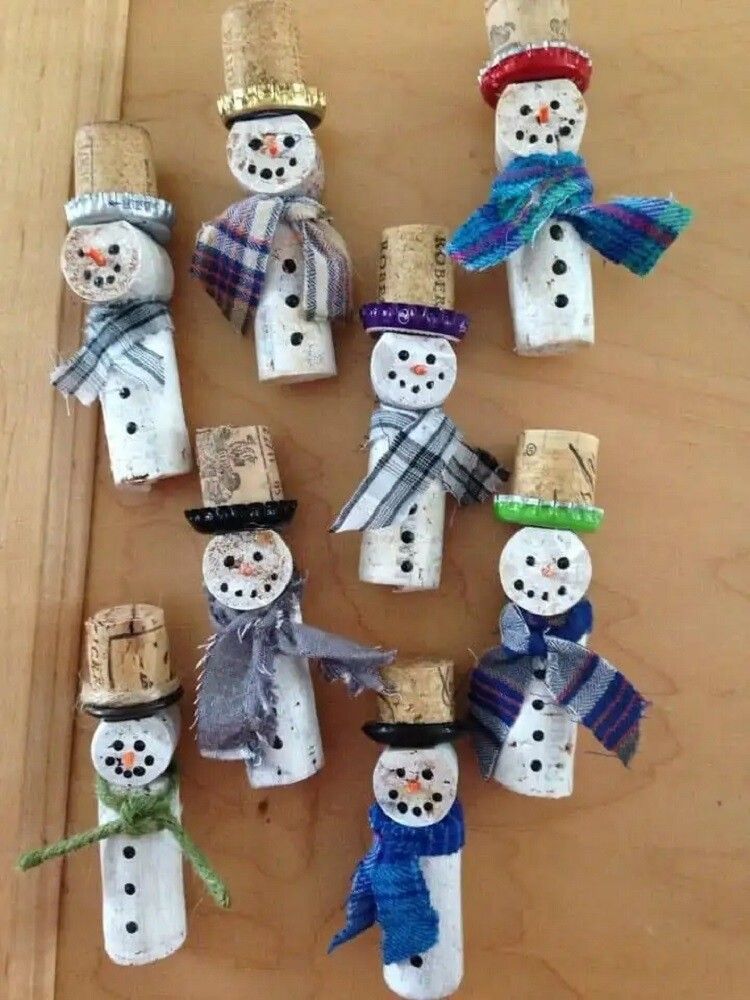OFICINA DE ENFEITES DE NATAL COM ROLHAS DE CORTIÇA, por Lurdes Krithinas Guedes, da Aromas da Dinha “Pequenos e Pequenas Artistas de Natal”