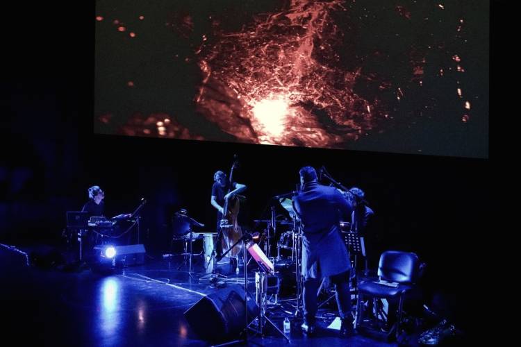 16.º Festival Porta-Jazz - A Terra Vista do Ar