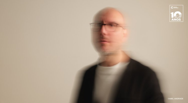 “Filipe Raposo, Trilogia das Cores — VARIAÇÕES DO BRANCØ vol.3”