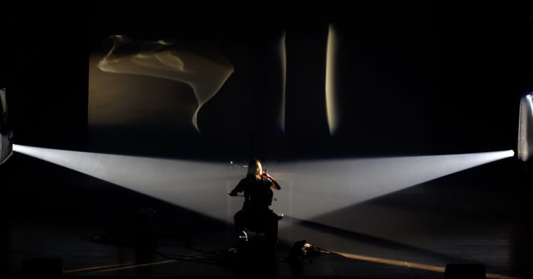 Lucy Railton com Charlie Hope & Rebecca Salvadori - Not A Word From Me