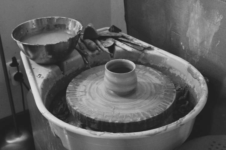 Roda de Oleiro - Aprendizagem das técnicas fundamentais, com Vera Camilo