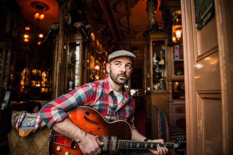 Frankie Chavez | Family Tree 15º aniversário - Teatro Maria Matos