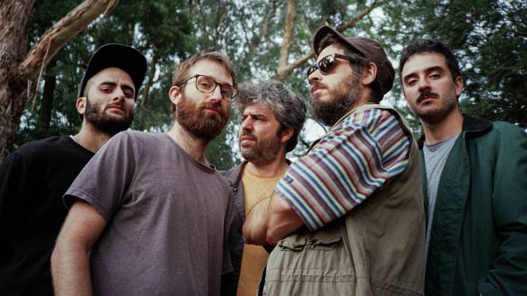 Duques do Precariado apresentam Encarnação