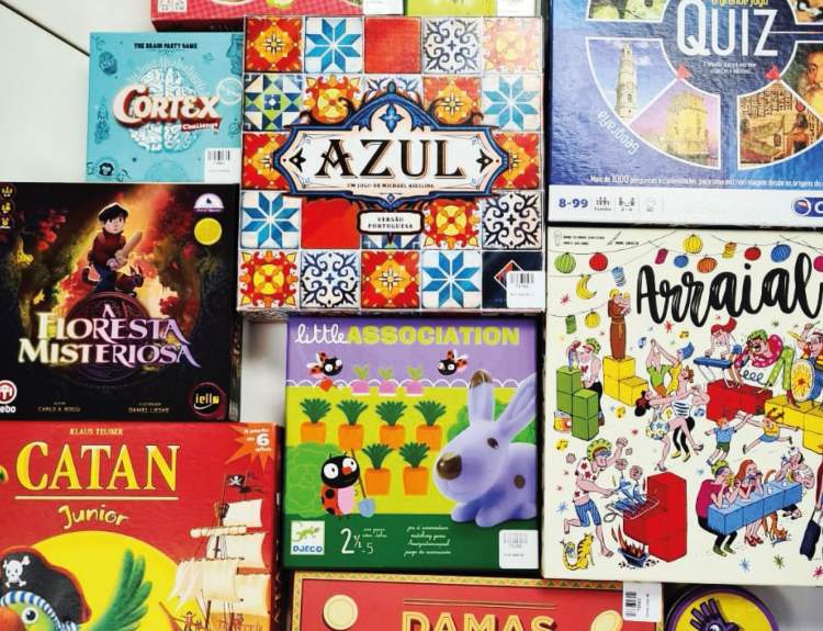 Tabuleiros à Mesa: encontros intergeracionais (Famílias)