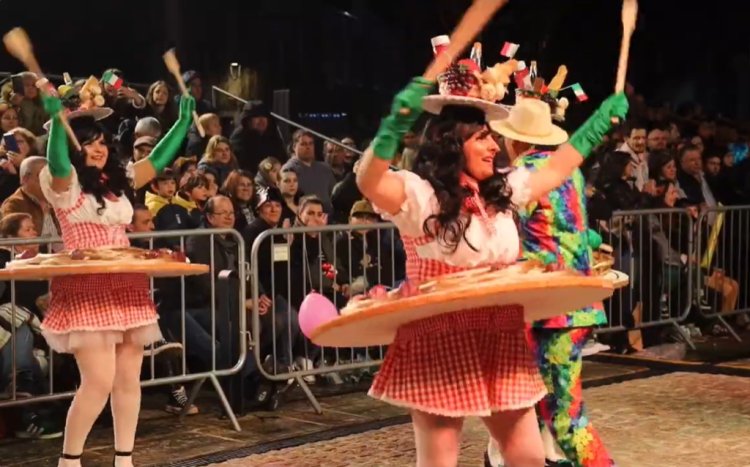 Desfile de Carnaval Noturno - Concurso