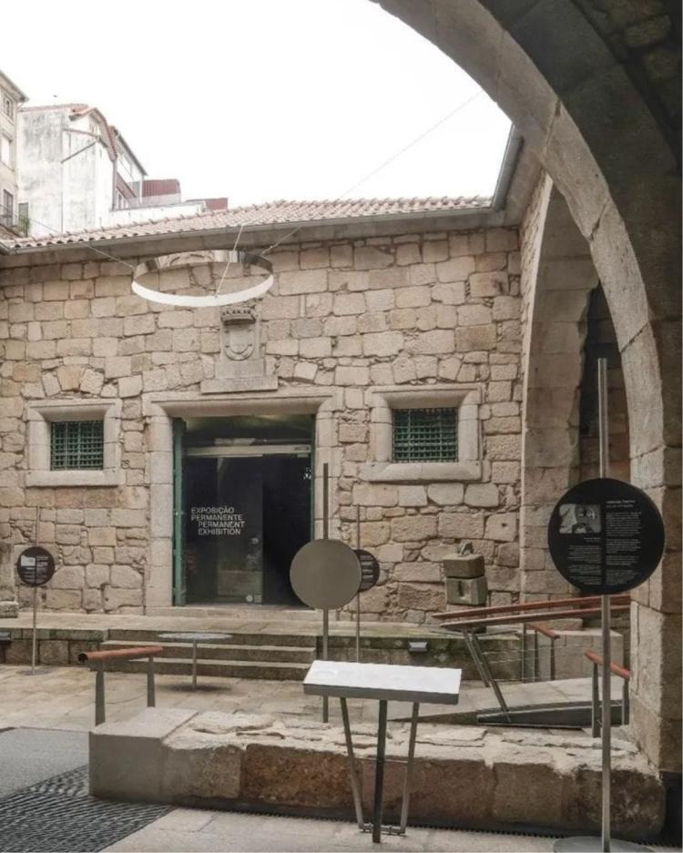 CONVERSAS NA BIBLIOTECA - EXPOSIÇÃO LANDSCAPE TOGETHER – CARE, SEE, ACT TOGETHER