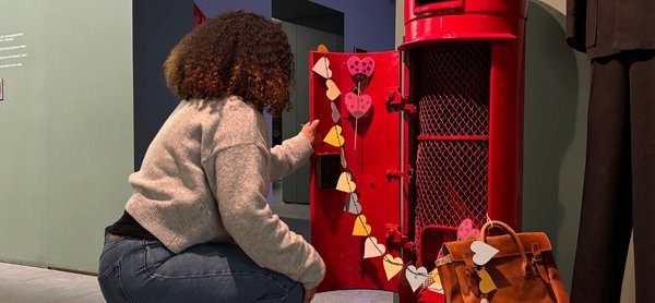 Código Bebé – O monstro de ferro apaixonou-se!