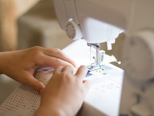 A BIBLIOTECA AJUDA - COSTURA