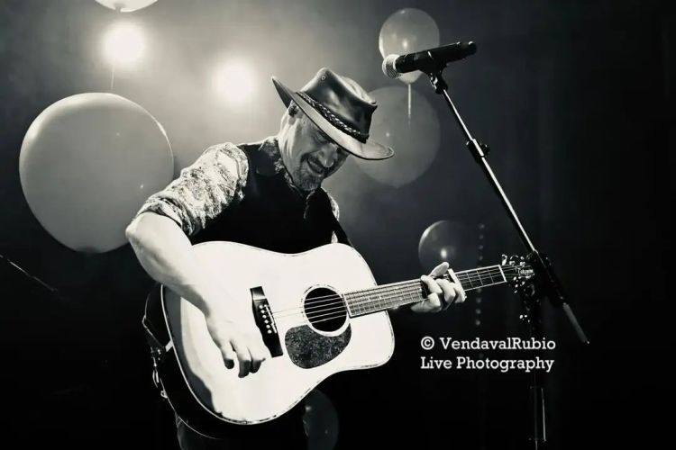 PEZ MAGO EN VIGO Ciclo: LA NOTA INTIMA 