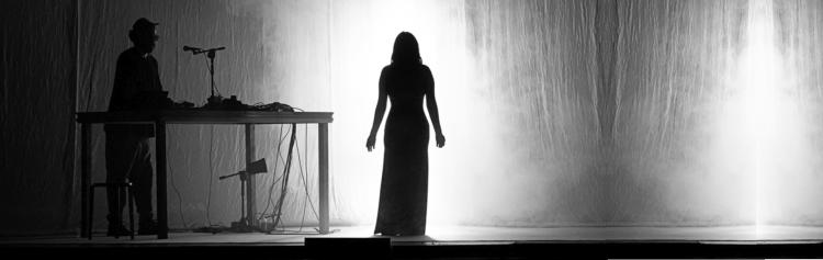 ROCÍO MÁRQUEZ  &  BRONQUIO  'TERCER CIELO'