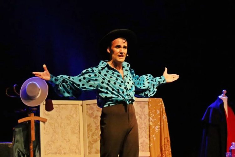 Teatro: 'De la vida y del querer'