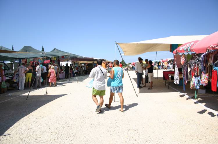 Mercado Mensal de Vila Nova de Cacela